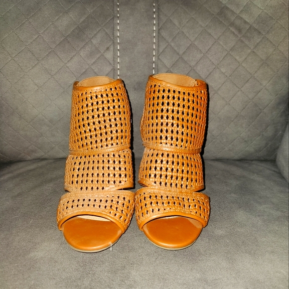 LC Lauren Conrad Shoes - Brown Lauren Conrad Sandals